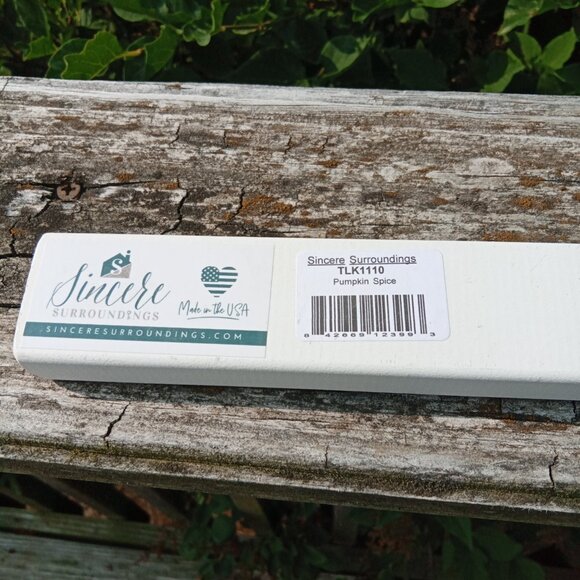 Pumpkin Spice Everything Fall Decoration - Picture 3 of 8